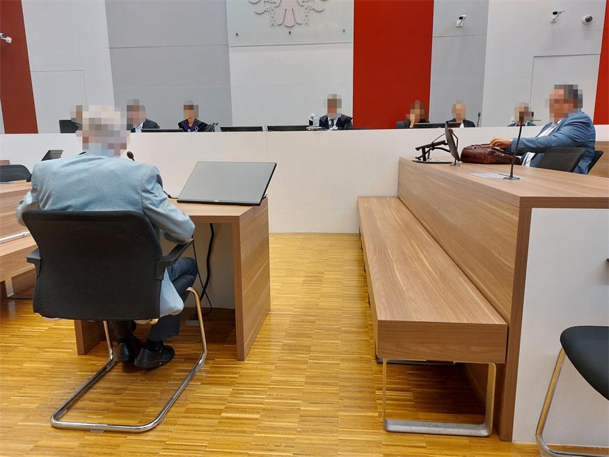 Der 79-jährige Pensionist gab vor Gericht die sexuellen Übergriffe auf das Mädchen zu.