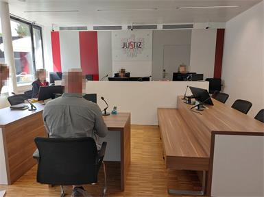 Der Angeklagte behauptete: "Wollte mein Auto waschen."