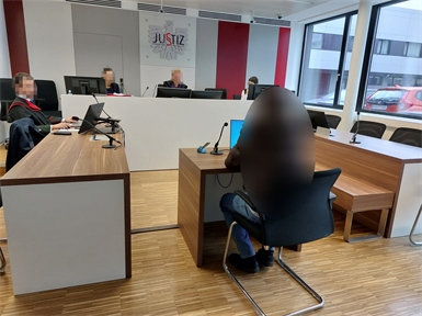 Der Angeklagte gab vor Gericht an, unter einer Zwangsstörung zu leiden.