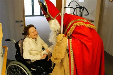Der Besuch vom Nikolaus zauberte allen Bewohne:rinnen ein Glänzen in die Augen.