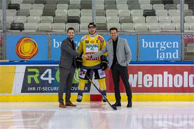 Der Burgenland Tourismus geht aufs Eis. Patrick Wondra, Geschäftsführer der spusu Vienna Capitals, Kapitän Mario Fischer und Tourismus-Chef Didi Tunkel (v.l.).