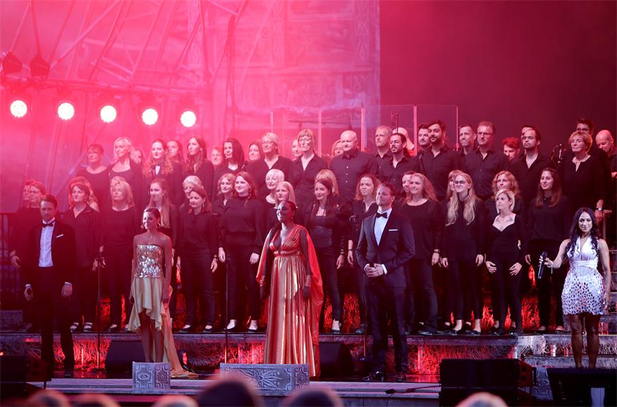 Der Chor Burgenland - hier beim großen Auftritt mit Musicalstars im Steinbruch St. Margarethen - eröffnet die lange Nacht am 8. Mai.