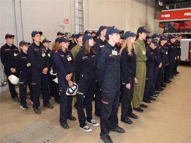 Der Feuerwehrjugendleistungsbewerb in Gold gilt als Höhepunkt der Ausbildung der Feuerwehrjugend. Diese wird auf Orts-, Abschnitts-, Bezirks- und Landesebene gezielt auf den späteren aktiven Feuerwehrdienst vorbereitet.