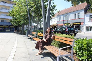 Der Lieblingsplatz von Eva Maria Kneisz in der Stadt ist der Hauptplatz, "weil sich dort immer etwas tut, es viele schöne Veranstaltungen dort gibt und man dort Leute aus der Stadt und dem ganzen Bezirk trifft."