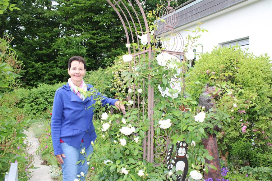 Der Lieblingsplatz von Monika Mayer-Höttinger ist ihr Garten. Diesen hat die Initiatorin der Gartenschau-Tage im Rahmen dieser Veranstaltung auch schon des öfteren der Öffentlichkeit zugänglich gemacht.
