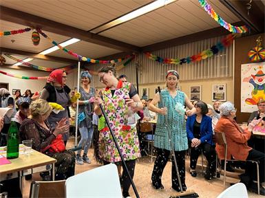 Der Neusiedler Frauenfasching sorgte auch heuer wieder für ein volles Pfarrheim.