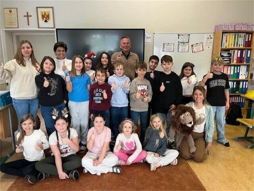 Der Resilienzworkshop wurde an der Volksschule Jabing pilotiert, um ihn dann im größeren Rahmen - mitfinanziert durch den Lionsclub- im Bezirk und darüber hinaus auszurollen.