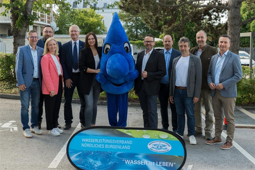 Der Wasserleitungsverband mit Obmann Bürgermeister Ernst Edelmann, Geschäftsführer Nikolaus Sauer und Lukas Kolla m lud zum Tag der offenen Tür. Unter den Gästen befanden sich auch Landtagspräsidentin Astrid Eisenkopf und  SPÖ-Klubvorsitzender Robert Hergovich.