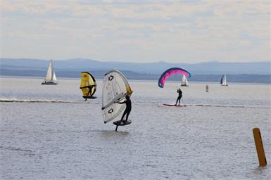 Der Wasserstand am Neusiedler See bereitet Wassersportlern derzeit keine Sorgen.