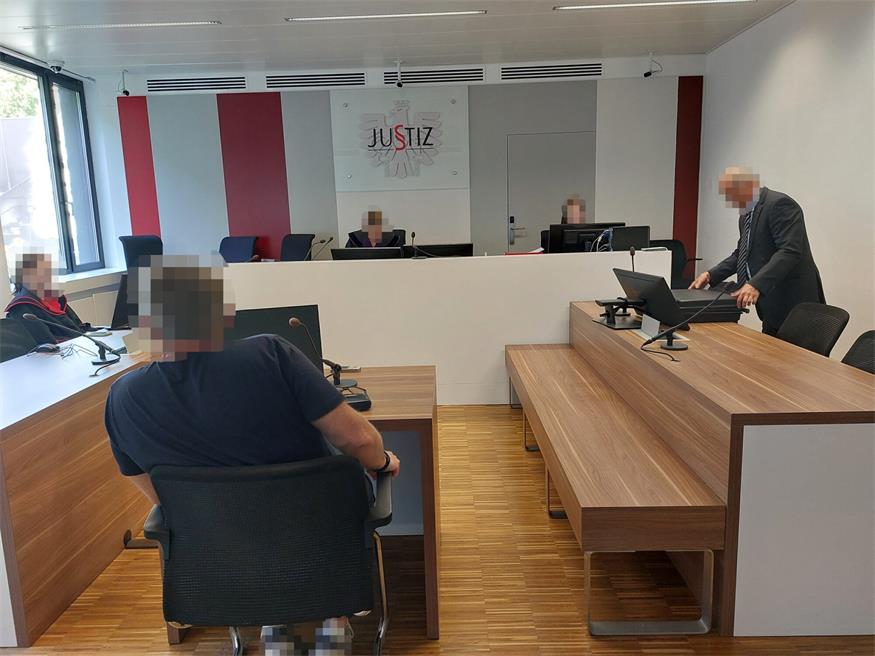 Der Winzer muss sich wegen des Vorwurfs der Verleumdung vor Gericht verantworten.