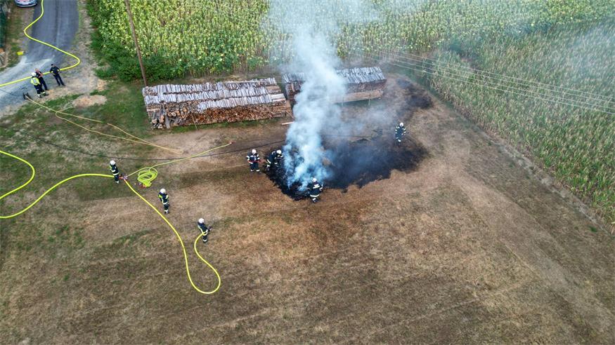 Der aktuelle Einsatz steht beispielhaft dafür, wie schnell sich Feuer unter den derzeit vorherrschenden Bedingungen ausbreiten kann. 