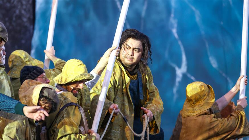 „Fliegender Holländer“ ankert in St. Margarethen