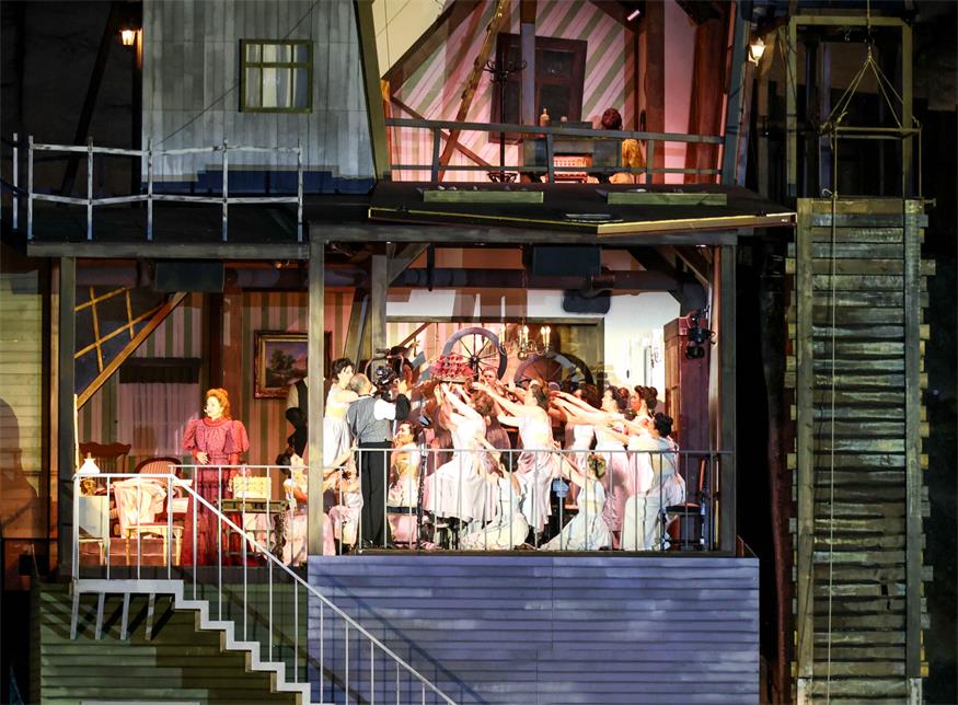 „Fliegender Holländer“ ankert in St. Margarethen