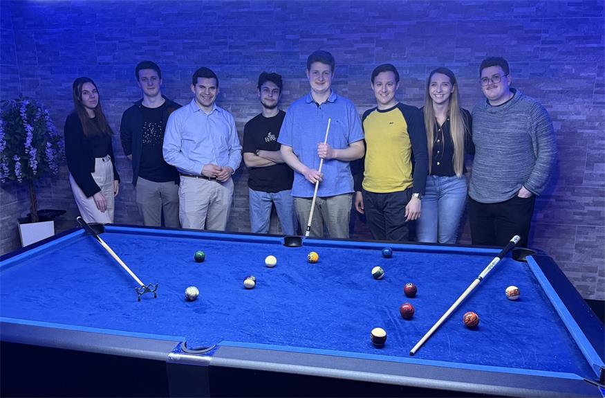Der neue Landesobmann der Jungen ÖVP, Daniel Heintz (4.v.r.) lud zum Netzwerken nach Oberpullendorf ein.