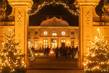 Der pannonische Weihnachtsmarkt in Halbturn punktet unter anderem mit seinem tollen Ambiente.