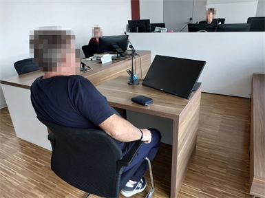 Der verurteilte Winzer muss an den verleumdeten Polizisten eine Entschädigung bezahlen.