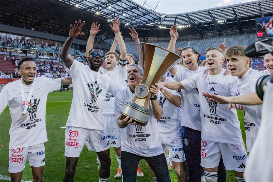 Didi Kühbauer, weiß, wie Cup geht. Im Vorjahr jubelte er als WAC-Coach mit dem österreichischen Fußballpokal.