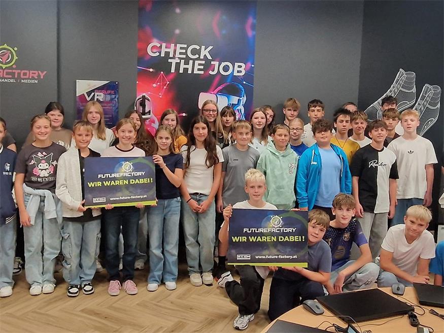 Die 3a. und 3.b-Klasse der NMS Markt Allhau besuchte die "Future Factory".
