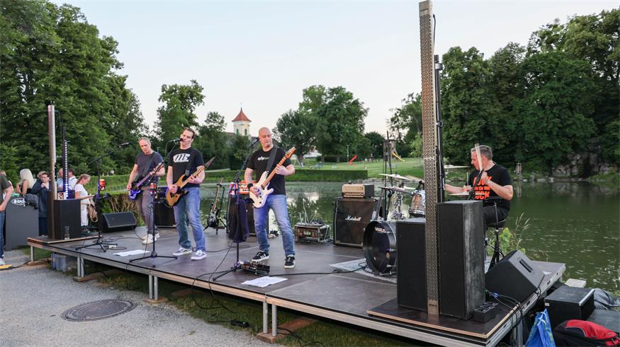 Feierlaune bei „Zweite Halbzeit“-Konzert im Eisenstädter Schlosspark