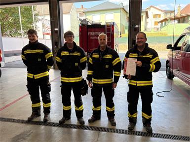 Die Brüder Thomas und Nico und Vater Hubert Mihalits absolvierten gemeinsam mit Hannes Schneeberger die schweißtreibende Prüfung.