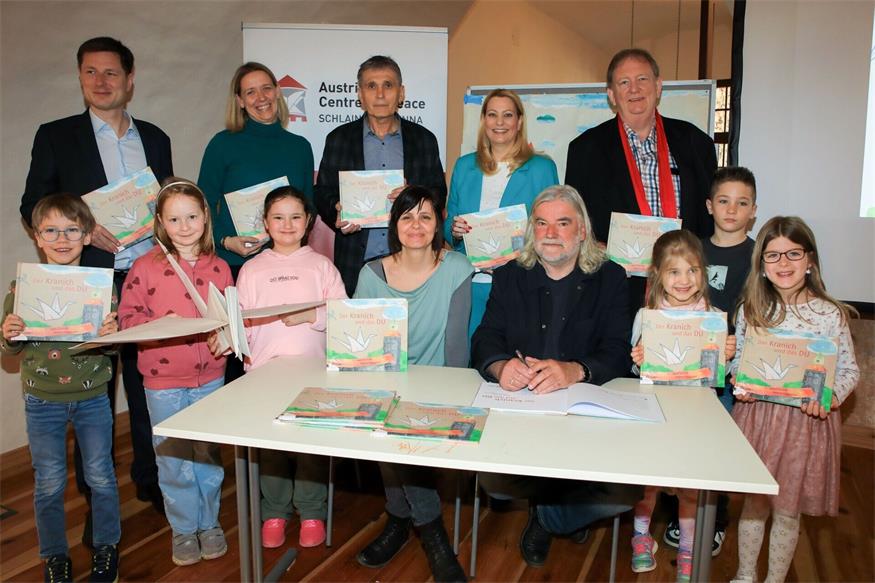 Die Buchpräsentation erfolgte im Rahmen eines Workshops mit Kindern der Volksschule Stadtschlaining. 
