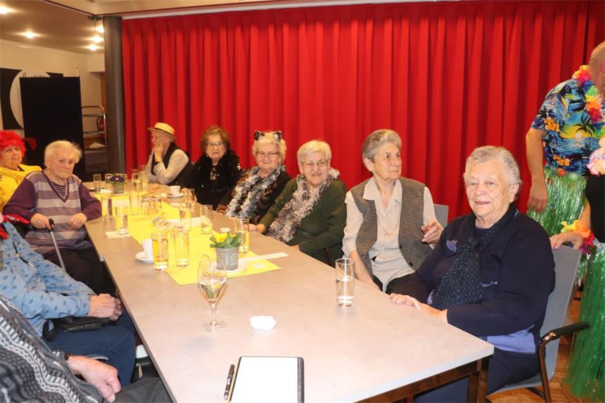 Neudörfler Pensionisten feierten den Faschingsdienstag