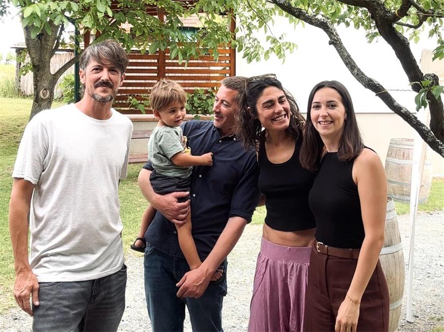 Die Familie aus Kohfidisch unterstützt Michael in der schweren Phase finanziell. v. L. Michael Bradl, Sohn Cosmo, Peter Bradl, Ehefrau Diana, Sarah Bradl.
