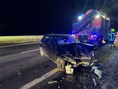 Die Feuerwehr Mattersburg führte die Bergung der schwer beschädigten Fahrzeuge durch.
