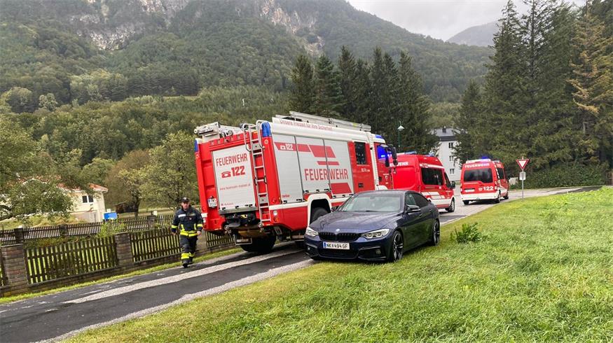 Die Freiwillige Feuerwehr Ebenthal unterstützte beim Einsatz im September letzten Jahres in Reichenau an der Rax die lokalen Kollegen. Seine Hilfe bot auch ein 29-Jähriger aus St. Pölten an, der sich keineswegs als Hilfe herausstellen sollte.