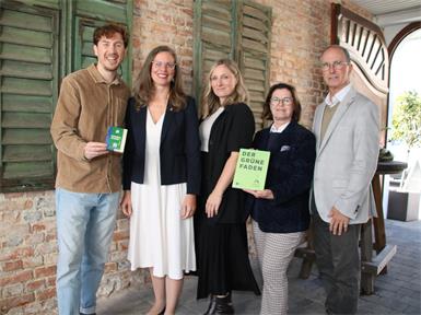 Die GRÜNEN mit Landtagsabgeordnetem Philip Juranich, Landessprecherin Anja Haider-Wallner, Landessprecherin-Stellvertreterin Hanna Walk, Klubobfrau Margit Paul-Kientzl und Finanzreferent Günter Engelits tagten in Oberpullendorf.