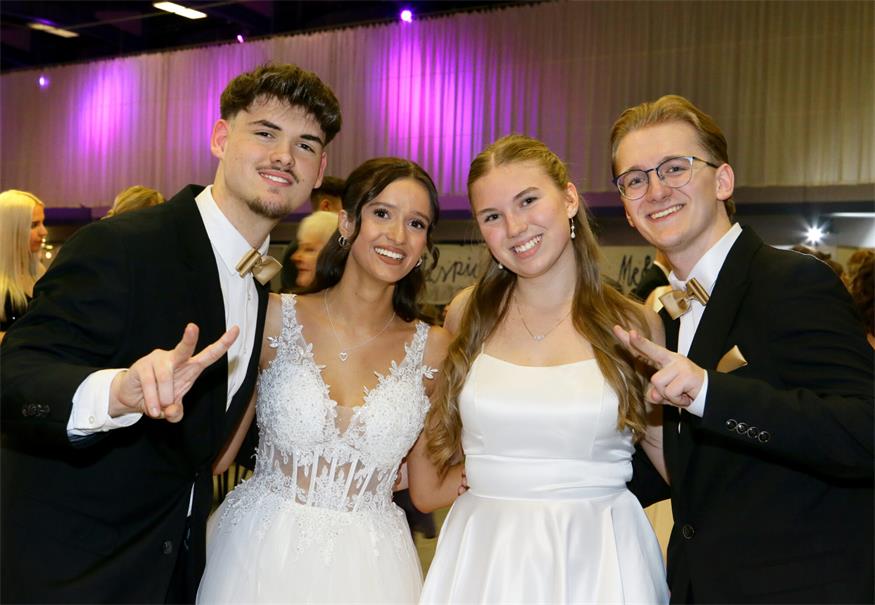 Die „Gen Z“ ist an Bällen durchaus interessiert. Nicht nur die Matura ist ein willkommener Anlass zum Feiern im feinen Zwirn. 