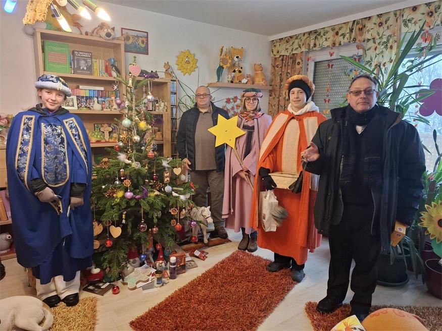Die Gruppe brauchte auch heuer wieder Freude und Seegen in die Häuser.