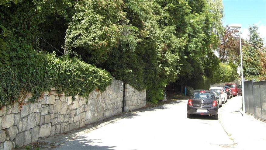 Die Kurve im West-Abschnitt der Bergstraße im Juli 2017. 