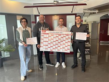 Die Mitarbeiter der Sonnenoase rund um Anita Draskovits, Thomas Zsuppan sowie den beiden Geschäftsführern Roman Kancz und Thomas Wilfinger notierten sich gleich die Termine der Hausmessen in 2026.