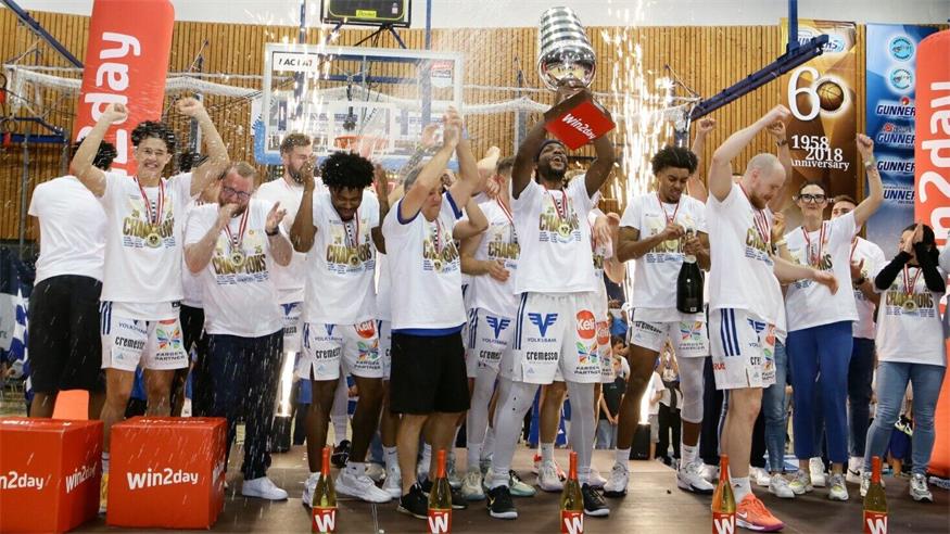 Die Oberwart Gunners feierten erstmals einen Meistertitel vor Heimpublikum.
