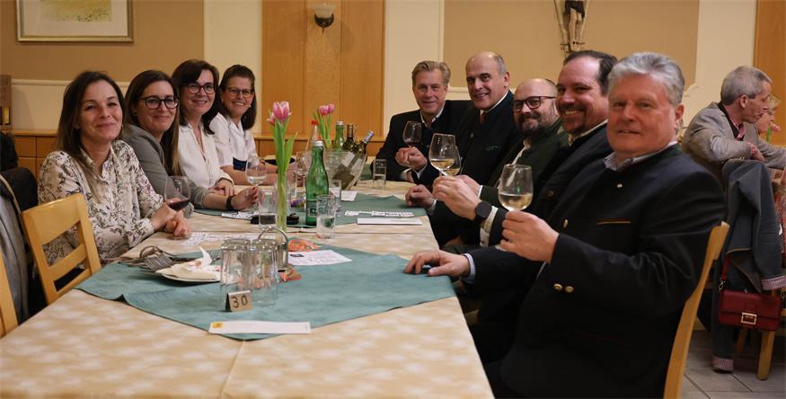 Bauernkränzchen im Gasthaus „Monika“