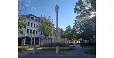 Die Pestsäule am Veranstaltungsplatz  ist eines der Denkmäler des Kulturwanderwegs.