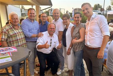 Die Polit-Prominenz feierte mit: Vizebürgermeister Georg Pataki, LAbg. Fabio Halb, Vizebürgermeister Michael Glantschnigg, Heiligenkreuz Ortschef Edi Zach, Bundesrat Mario Trinkl, Martha Planer, Beate Decker und OPV Kevin Baumgartner.