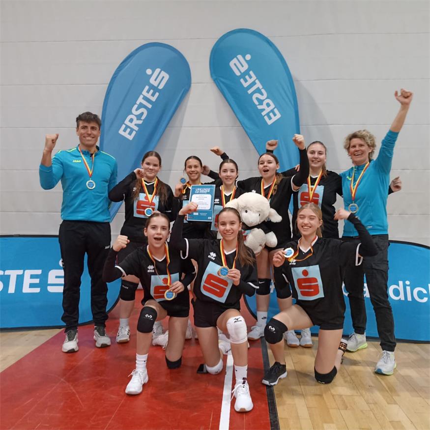 Die SMS Güssing bejubelte den Titel beim Landesfinale der Schülerinnenliga. 