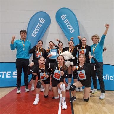 Die SMS Güssing bejubelte den Titel beim Landesfinale der Schülerinnenliga. 
