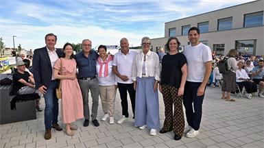 Die SPÖ Oberwart war vom Konzert begeistert. SPÖ Oberwart-Vizebürgermeister Michael Leitgeb (4.v.r.) mit Landtagsabgeordneten Christian Drobits, Susanne Sterniczky, Gemeinderat Ewald Hasler, Gemeinderätin Ute Wagner, Gemeinderätin Anna Maria Csekits, SPÖ Oberwart-Frauenvorsitzende Verena Liszt-Rohlf und Stadtrat Christian Dax (v.l.). 