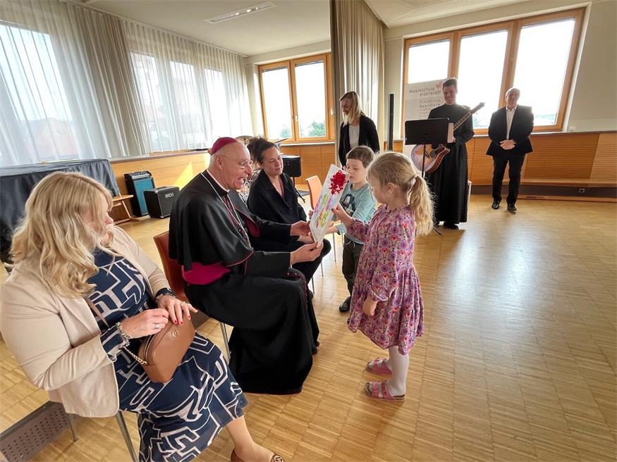 Bischof besuchte Volksschule Eisenstadt und Gymnasium Kurzwiese