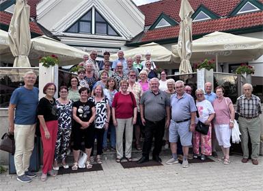 Die Senioreinnen und Senioren aus Oberpullendorf rund um Seniorenbund-Obmann Herbert Ohr genossen den Tag in Ungarn.