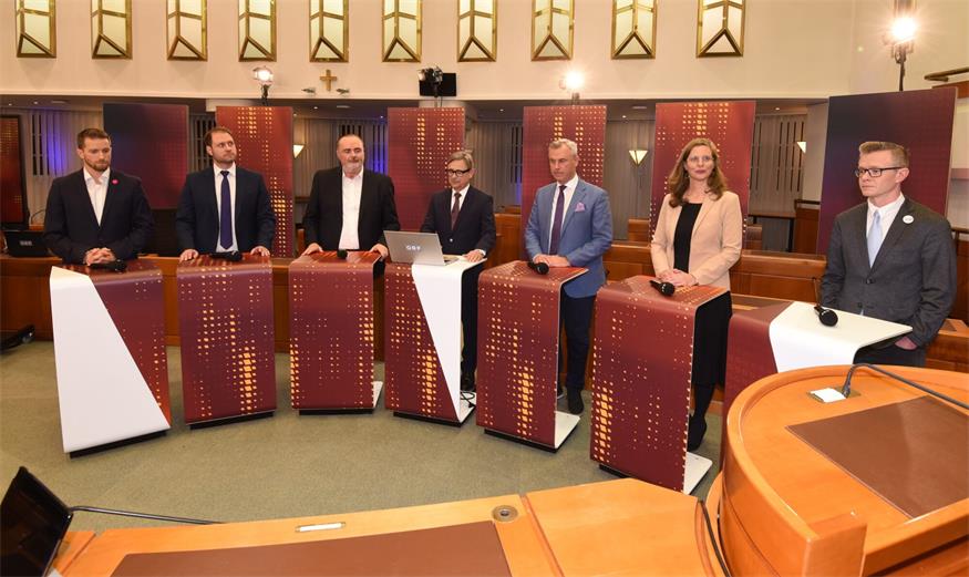 Die Spitzenkandidaten und die Spitzenkandidatin bei der ORF-Live-Runde.