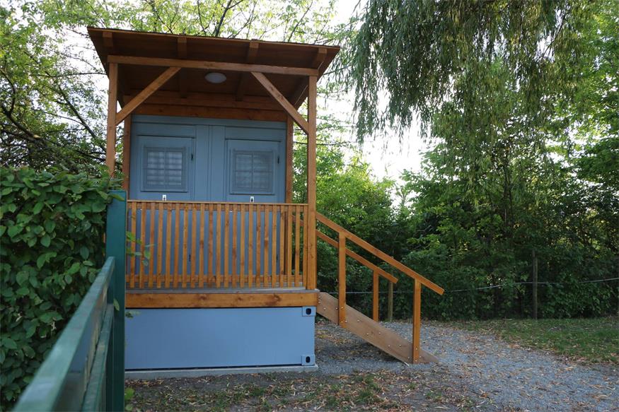 Die WCs am Neusiedler Grillplatz sind nur über Stufen erreichbar, unüberwindbare Hürden für Rollstuhlfahrer.