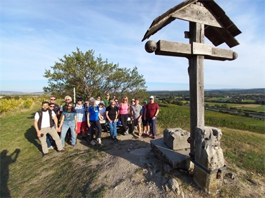 Die Wandergruppe konnte naturnah viel über ökologische Zusammenhänge erfahren. 