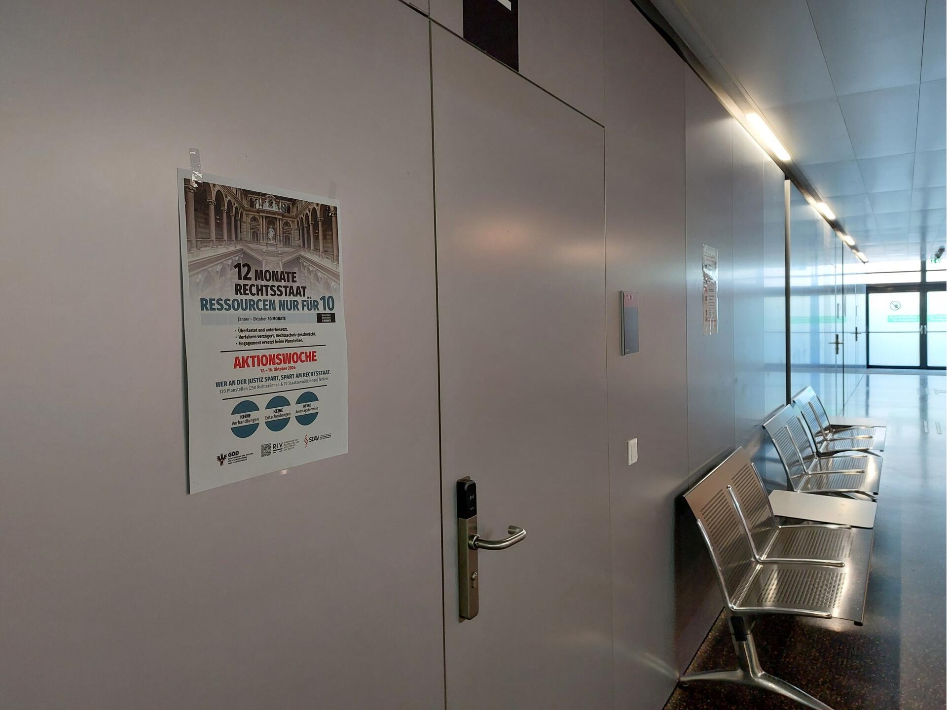 Die Wartezonen vor den Sälen im Landesgericht Eisenstadt bleiben diese Woche leer.
