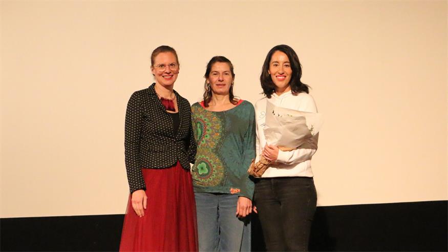 Die burgenländische Landeshauptmann-Stellvertreterin Anja Haider-Wallner mit Nina Piniel und Menschenrechts- und Iran-Aktivistin Medina Abazi bei der Filmvorführung am Weltfrauentag.