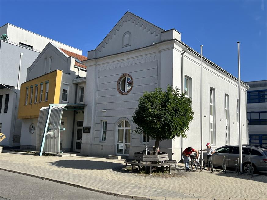 Die ehemalige Synagoge in Oberwart steht momentan leer. Ideen zur weiteren Nutzung werden diskutiert.