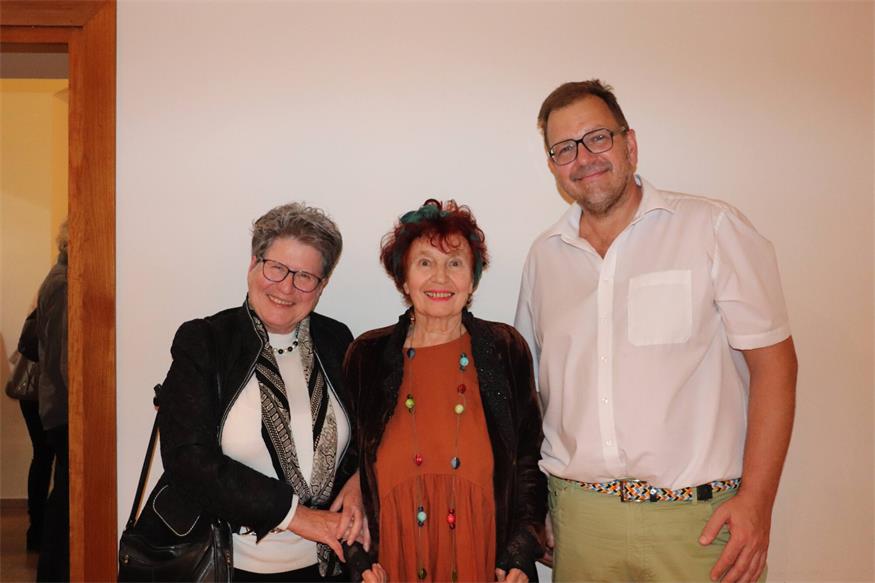 Buch über Großhöfleiner Künstlerin Annelie Wagner präsentiert